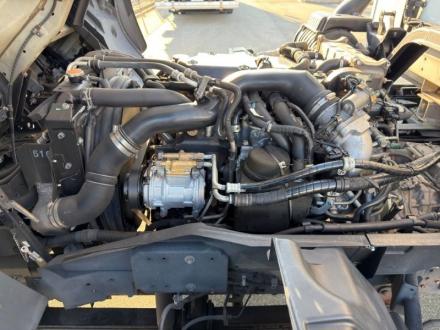 増トン　ワイド　格納ゲート付冷凍バン