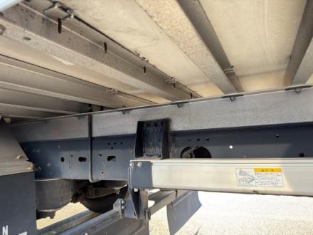 増トン　ワイド　格納ゲート付冷凍バン