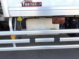 増トン　ワイド　格納ゲート付冷凍バン