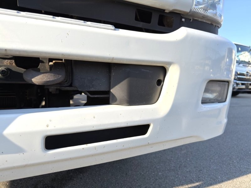 増トン　ワイド　格納ゲート付冷凍バン