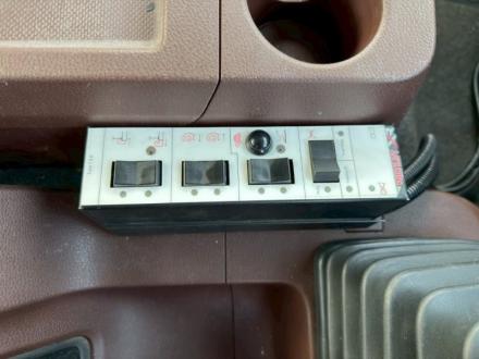 増々トン　アームロール