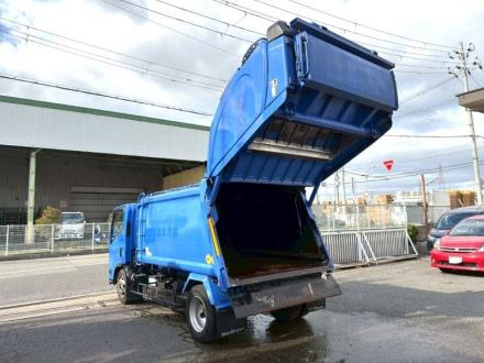 エルフ　６.８m3　プレスパッカー