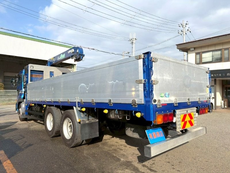 22t仕様　3軸高床　２デフ　クレーン付平ボデー