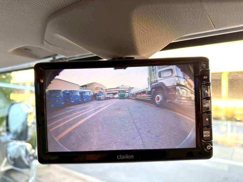 25t仕様　4軸低床　セルフクレーン　自動歩み付