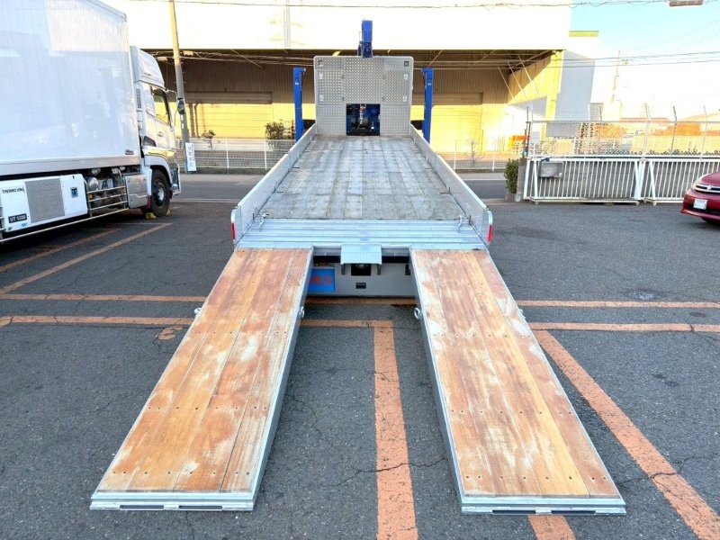 25t仕様　4軸低床　セルフクレーン　自動歩み付