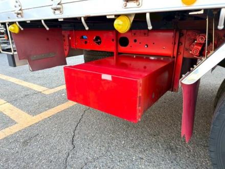 増々トン　クレーン付アルミ平ボデー