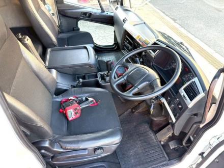 増々トン　クレーン付アルミ平ボデー