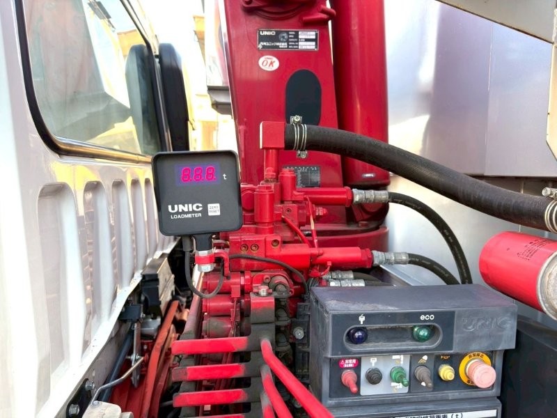 増々トン　クレーン付アルミ平ボデー