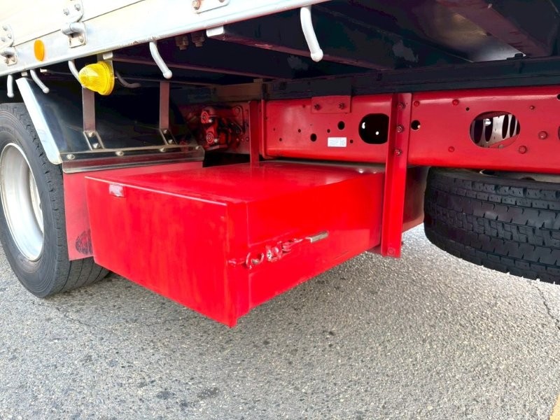 増々トン　クレーン付アルミ平ボデー