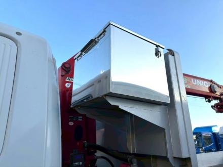 増々トン　クレーン付アルミ平ボデー