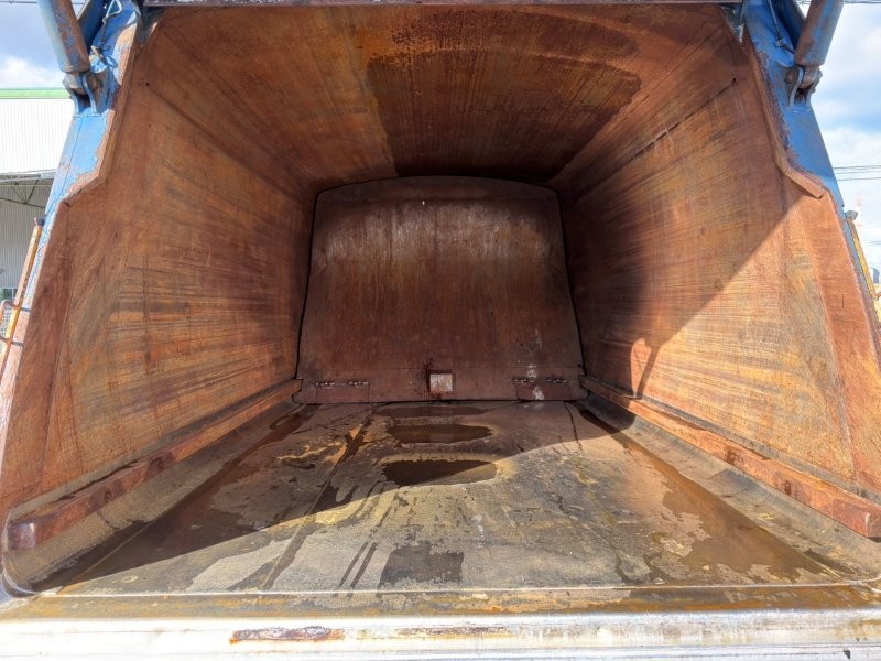 増々トン　10m3　プレスパッカー