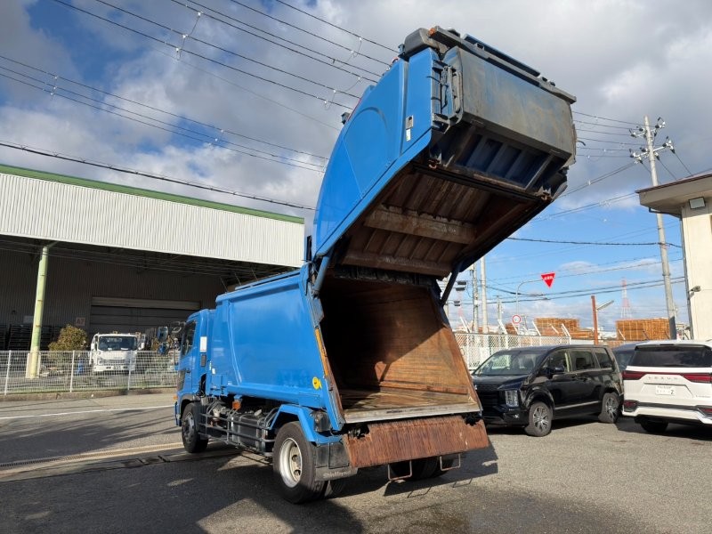 増々トン　10m3　プレスパッカー