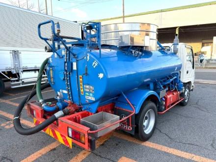 3700Ｌ　バキュームカー