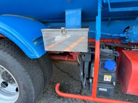 3700Ｌ　バキュームカー