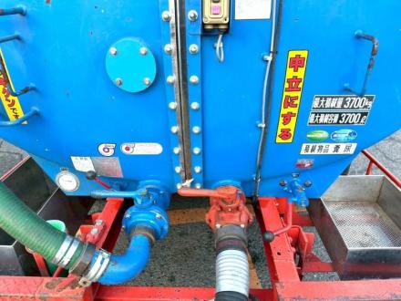 3700Ｌ　バキュームカー