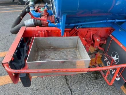 3700Ｌ　バキュームカー