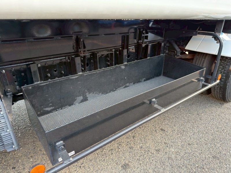 キャンター　６.８m3　プレスパッカー