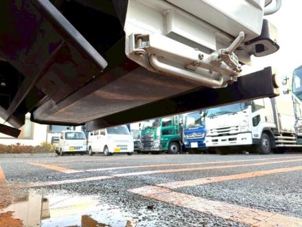 キャンター　６.８m3　プレスパッカー