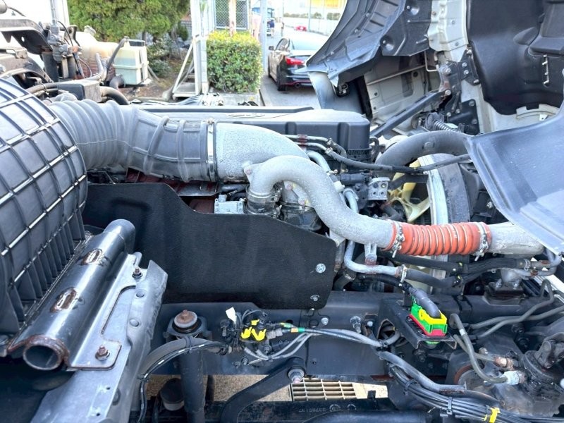 ２５t仕様　格納ゲート付　冷凍バン　ハイルーフ