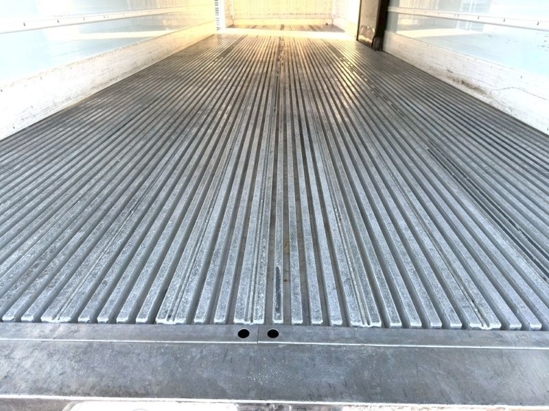 ２５t仕様　格納ゲート付　冷凍バン　ハイルーフ