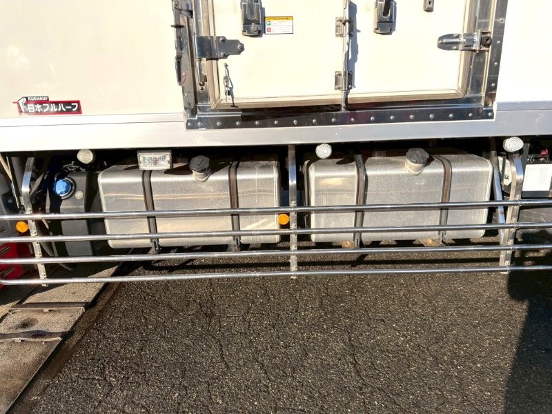 ２５t仕様　格納ゲート付　冷凍バン　ハイルーフ