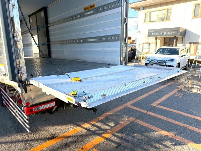 ２５t仕様　格納ゲート付　冷凍バン　ハイルーフ