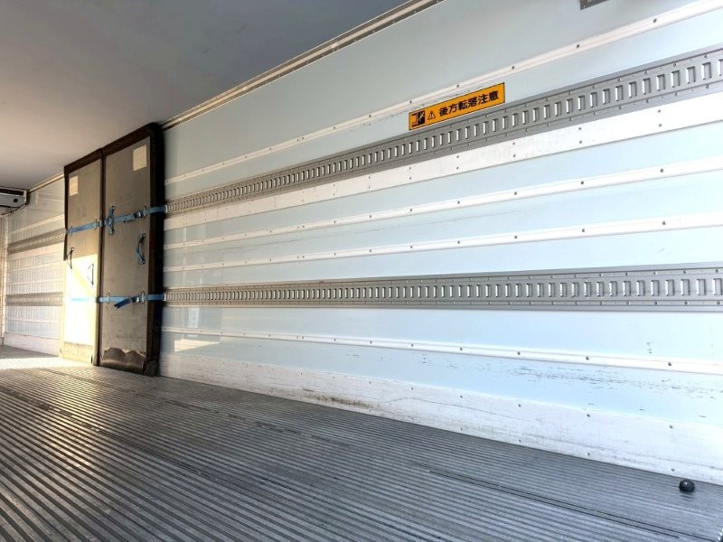 ２５t仕様　格納ゲート付　冷凍バン　ハイルーフ