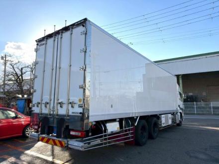 ２５t仕様　格納ゲート付　冷凍バン　ハイルーフ