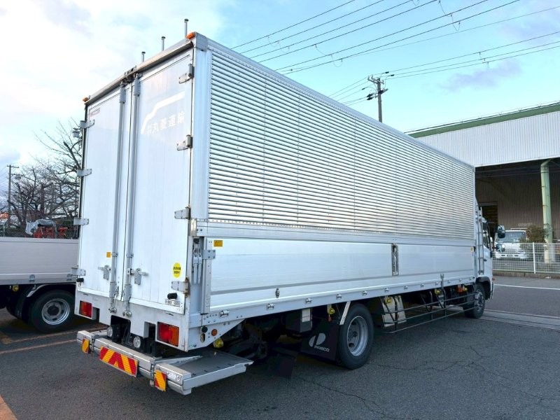 増々トン　ワイド　格納ゲート付　アルミウイング