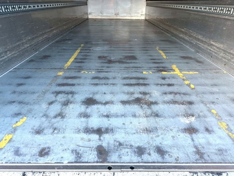 増々トン　ワイド　格納ゲート付　アルミウイング