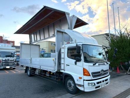 増々トン　ワイド　格納ゲート付　アルミウイング