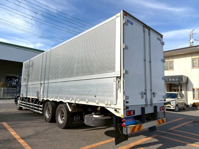 25t仕様　３軸高床　アルミウイング