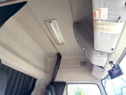 25t仕様　３軸高床　アルミウイング