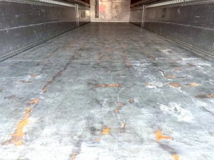 25t仕様　３軸高床　アルミウイング