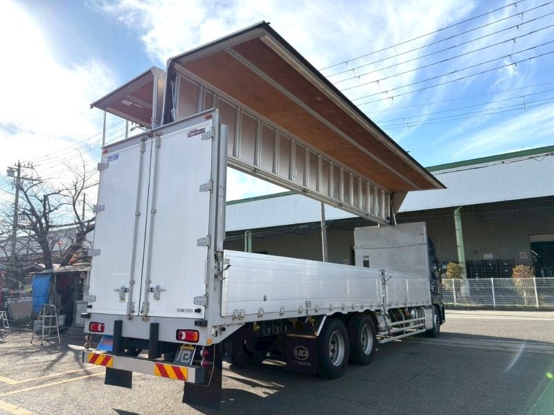 25t仕様　３軸高床　アルミウイング