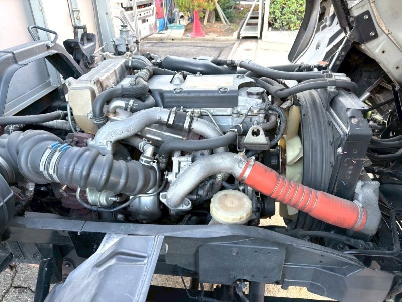 増トン　アルミブロック平ボデー