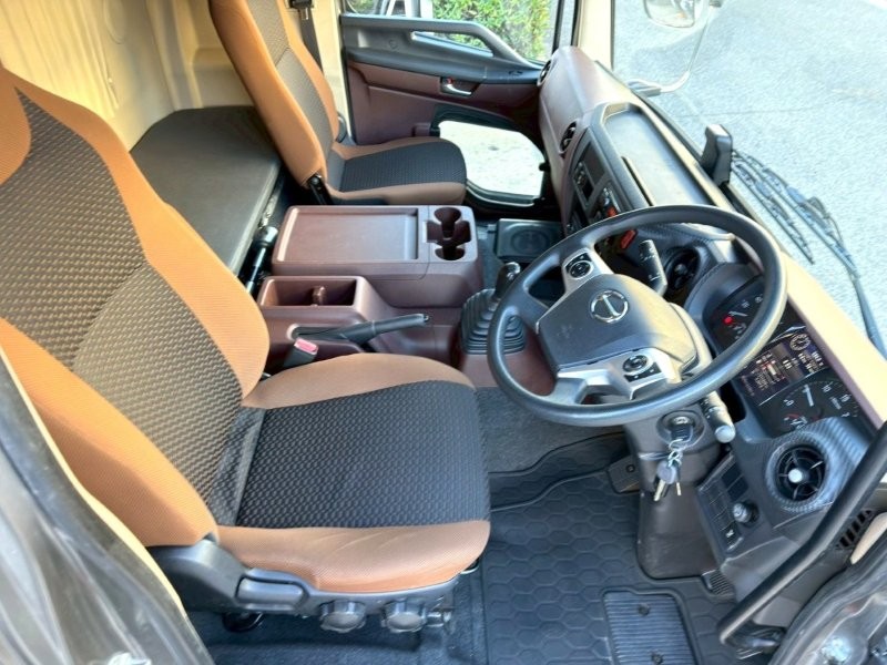 ４t　ワイド　アルミブロック平ボデー