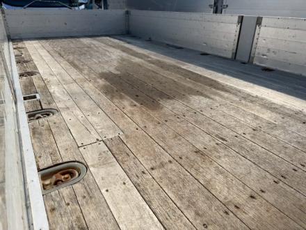 増々トン　クレーン付アルミ平ボデー