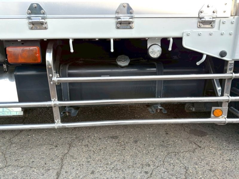 増々トン　クレーン付アルミ平ボデー