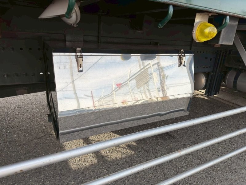 22t仕様　3軸高床　アルミブロック平ボデー