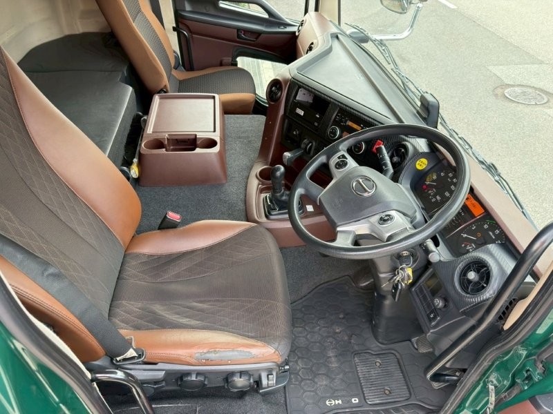 22t仕様　3軸高床　アルミブロック平ボデー