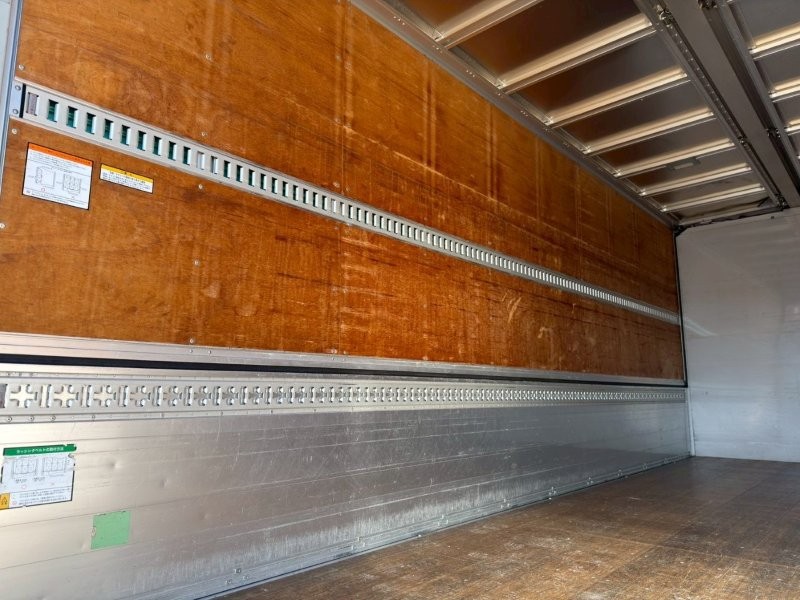 増トン　アルミウイング