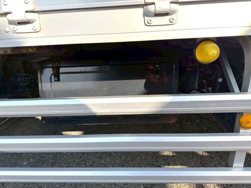 増トン　アルミウイング