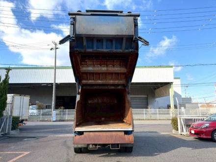 増々トン　10m3　プレスパッカー