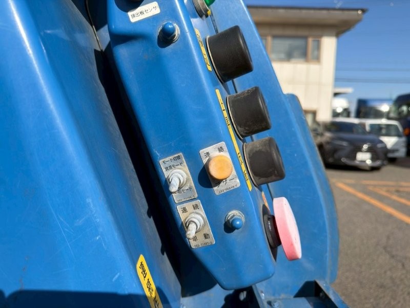 増々トン　10m3　プレスパッカー