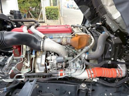 ４t　ワイド　格納ゲート付冷凍バン