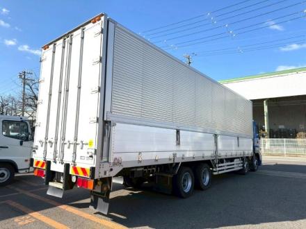 25t仕様　4軸低床　アルミウイング