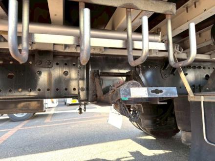 25t仕様　4軸低床　アルミウイング