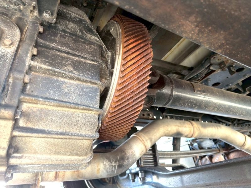 25t仕様　4軸低床　アルミウイング