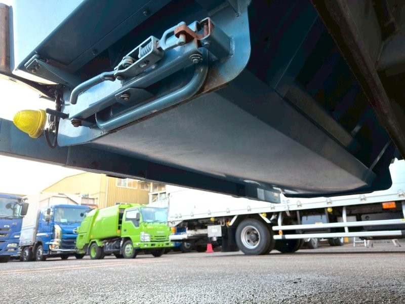 増々トン　8.7m3　プレスパッカー